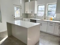 Building Photo - 26 Meadowbrook Pl