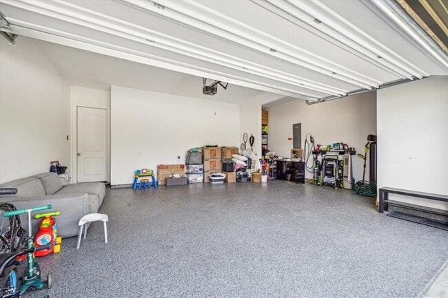 Building Photo - 28247 Clear Breeze Ct