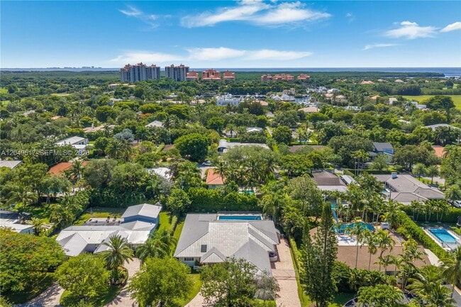 Building Photo - 14601 Pompano Dr