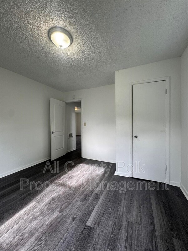 Building Photo - 1135 Fairview Ave