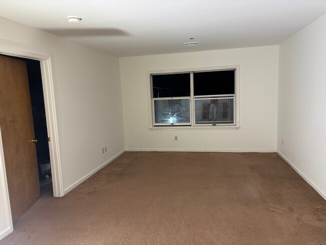 Building Photo - 181 Westport Ave