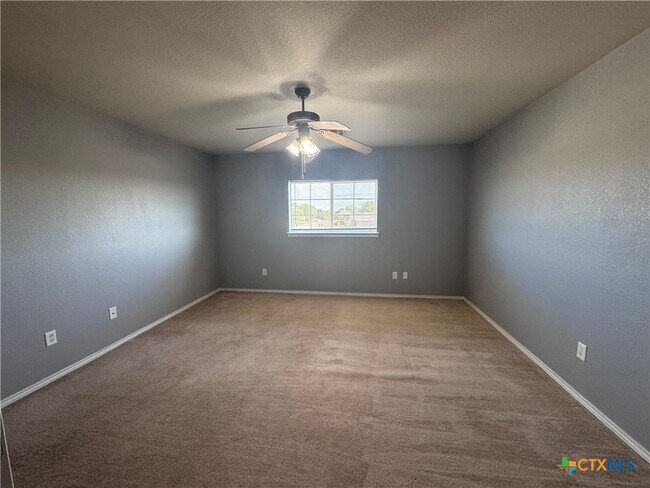 Building Photo - 701 Black Hills Trail
