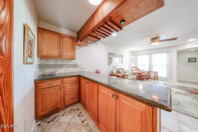 Building Photo - 10827 W Santa Fe Dr