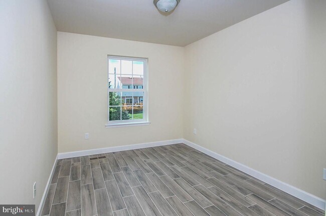 Building Photo - 504 Arietta Ct