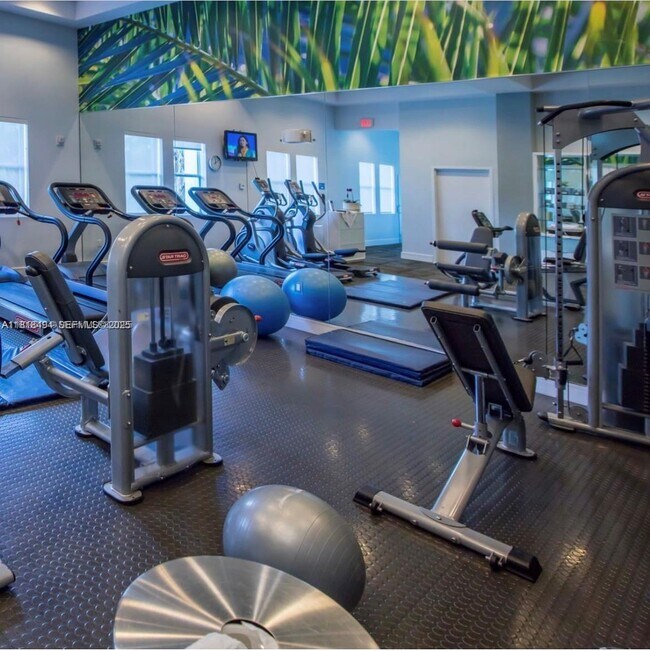 Building Photo - 5300 NW 87th Ave