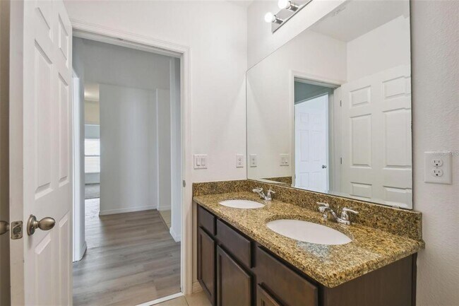 Building Photo - 129 Williamson Dr