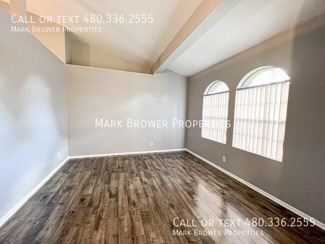 Building Photo - 938 E Lexington Ave