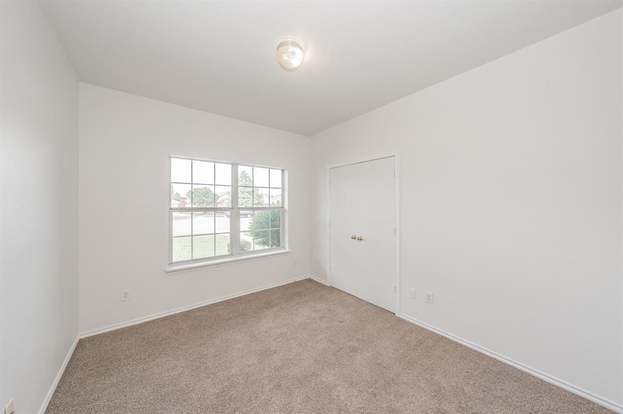 Building Photo - 703 Donny Brook Dr