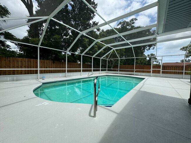 Building Photo - 3/2 Ormond Beach Pool Home