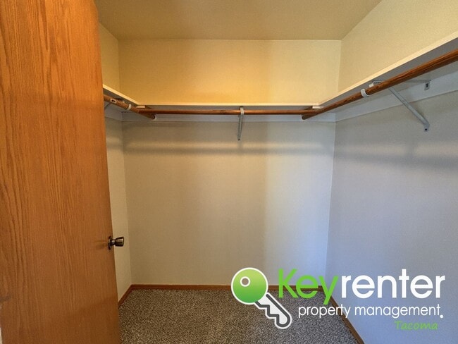 Building Photo - Spacious 3-Bedroom Home for Rent in Seclud...