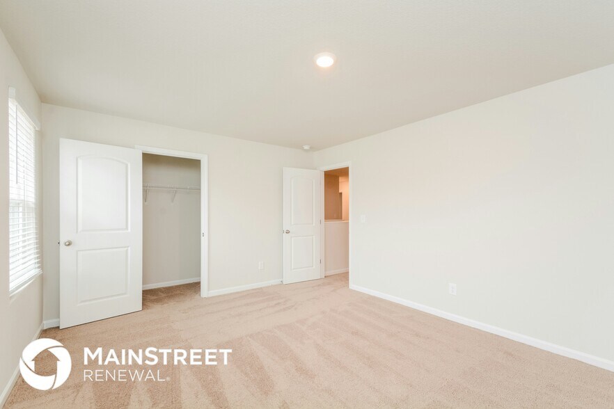 Building Photo - 497 Turning Lk Dr