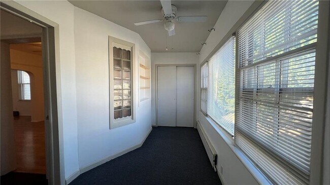 Building Photo - 350 Pelton Ave