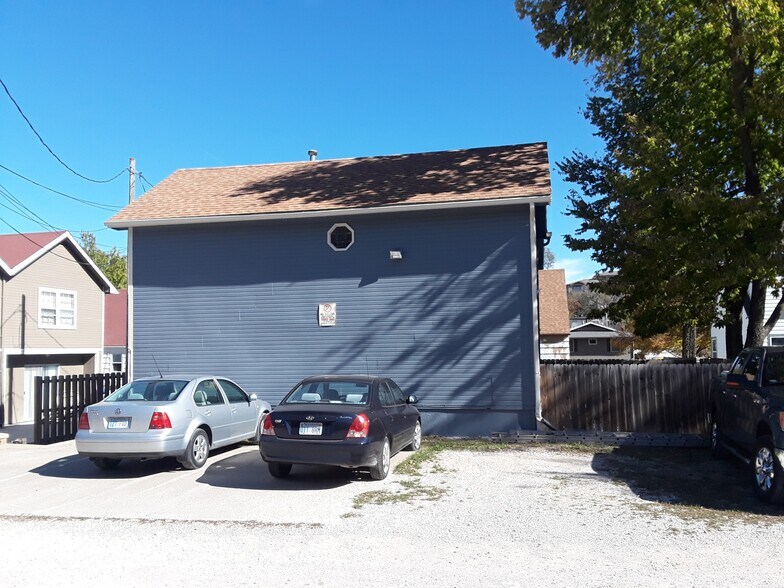 2 parking spots reserved - 1021 Illinois St