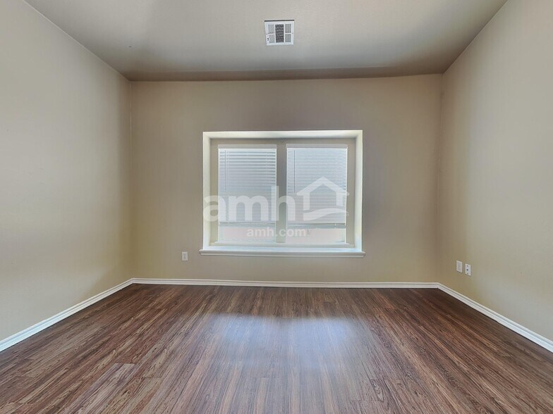 Building Photo - 9000 Stone Mill Ln