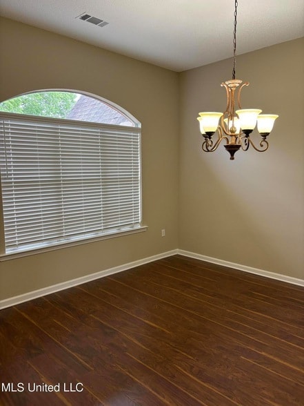 Building Photo - 1705 Cedar Lake Cove