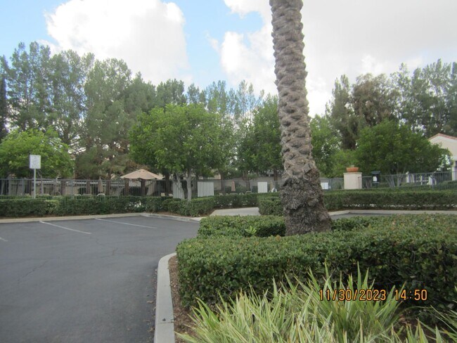 Building Photo - SPACIOUS PLACENTIA TOWNHOME