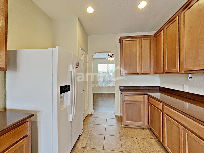 Building Photo - 13903 Bella Donna