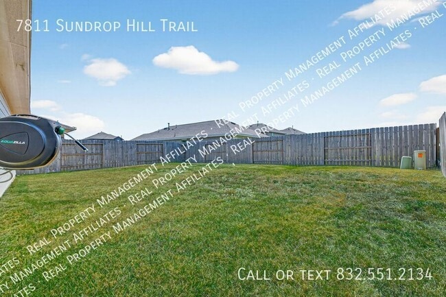 Building Photo - 7811 Sundrop Hl Trl
