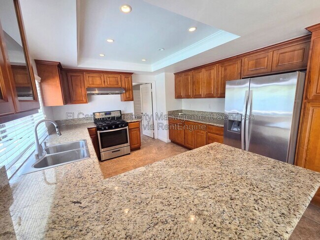 Building Photo - 2702 Belmont Ct