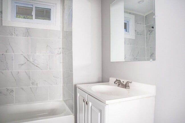 Building Photo - COMING SOON: Charming Bungalow with Spacious Living & with Modern Finishes!