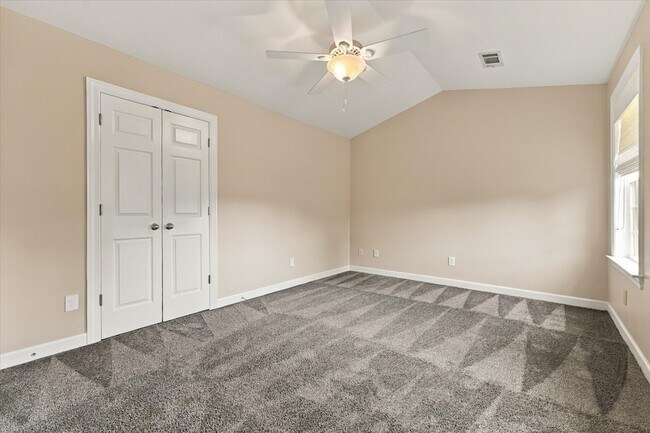 Building Photo - 1414 Chantilly Ln