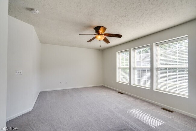 Building Photo - 3955 Gardiner Run