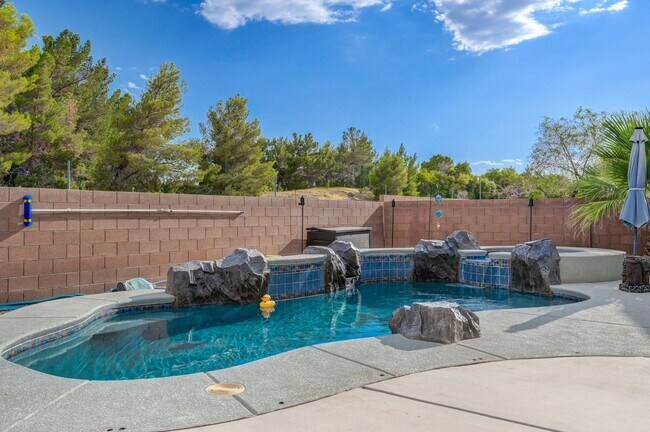 Building Photo - 4 Bedroom With a Pool in North Las Vegas- ...