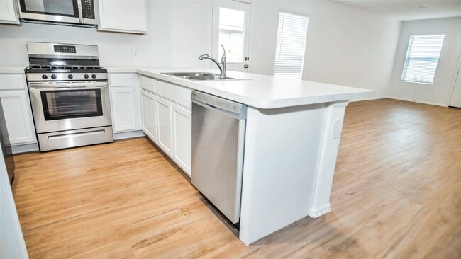 Building Photo - 132 Pine Bend Ct