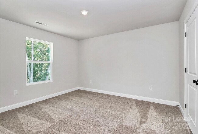 Building Photo - 7019 Jerimoth Dr