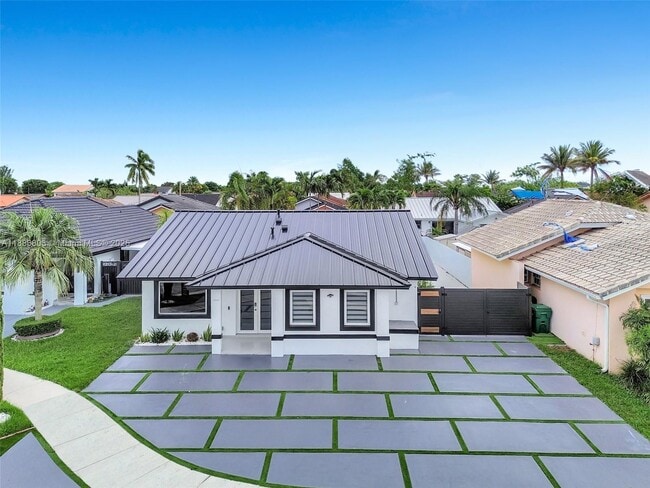 Primary Photo - 13284 SW 39th St