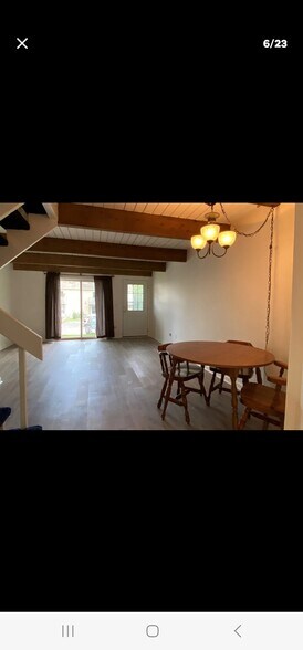 Building Photo - 131 Forest Ave