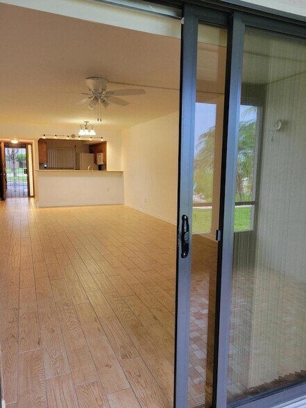 Building Photo - 1611 Minutemen Causeway