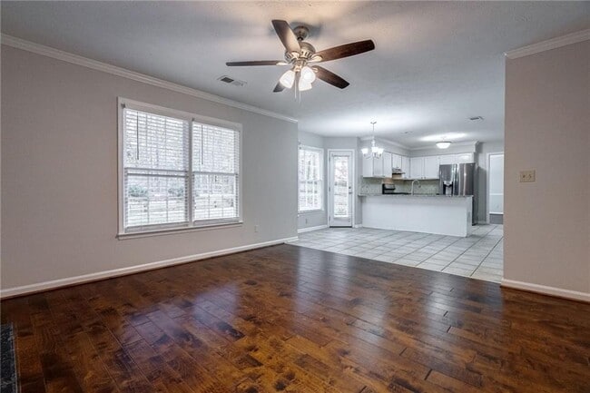 Building Photo - 8895 Club River Dr