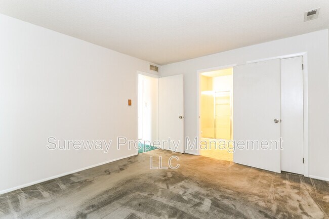Building Photo - 4607 Aberdeen Drive
