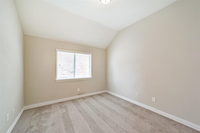 Building Photo - 14711 E Red Bayberry Ct