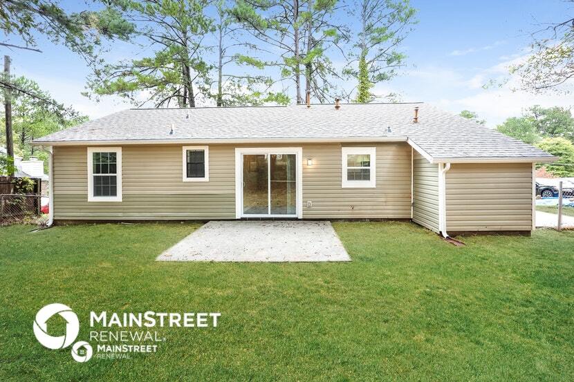 Building Photo - 7767 Park Ln