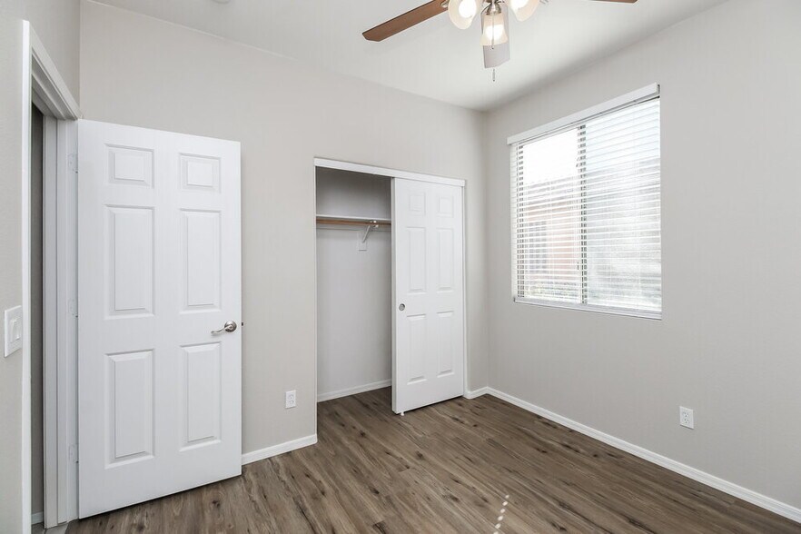 Building Photo - 1931 S Noble