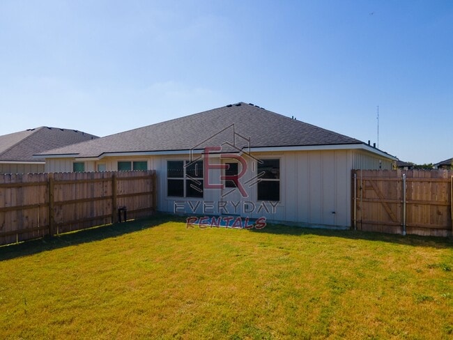 Building Photo - 912 Cherry Laurel Ln