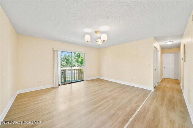 Building Photo - 2190 Forest Knoll Dr NE