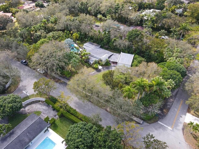 Building Photo - 12200 SW 74th Ct