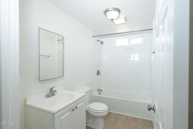 Building Photo - 239 E Collins St