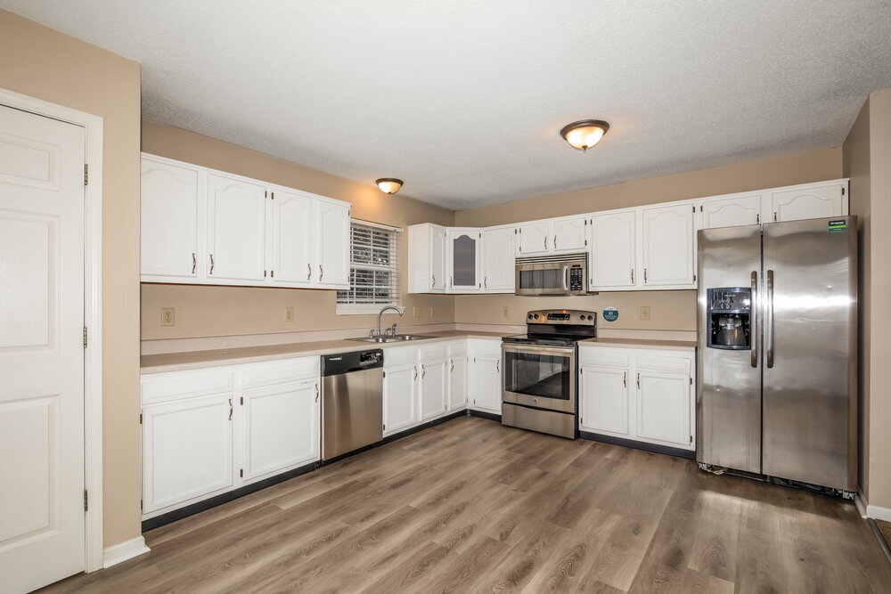 Building Photo - 5751 Ashcroft Dr
