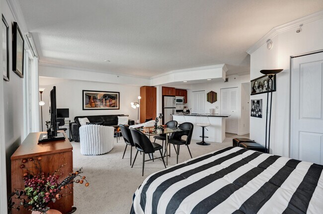 Building Photo - 600 S Dixie Hwy