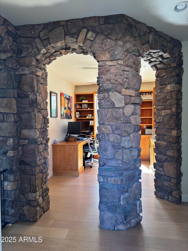 Building Photo - 7625 E Sands Dr