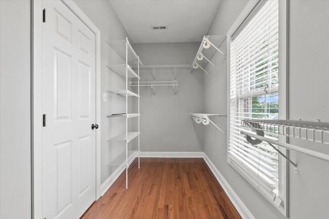 Building Photo - 25756 Iron Gate Dr
