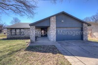 Building Photo - For Lease | Owasso | $1600/mo | Available ...