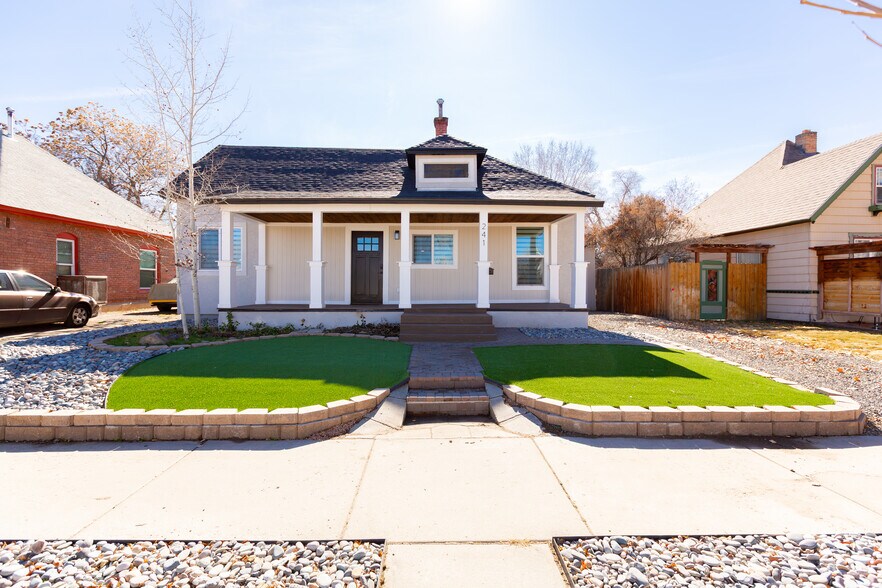 Building Photo - 241 Gunnison Ave