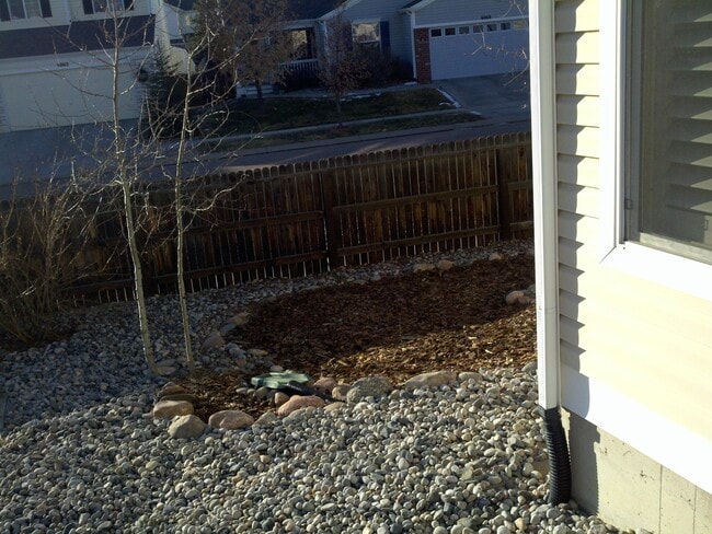 Building Photo - North-east one level living.