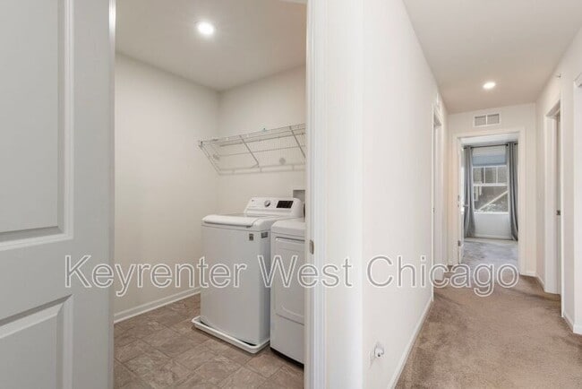 Building Photo - 143 Blanchard Ct