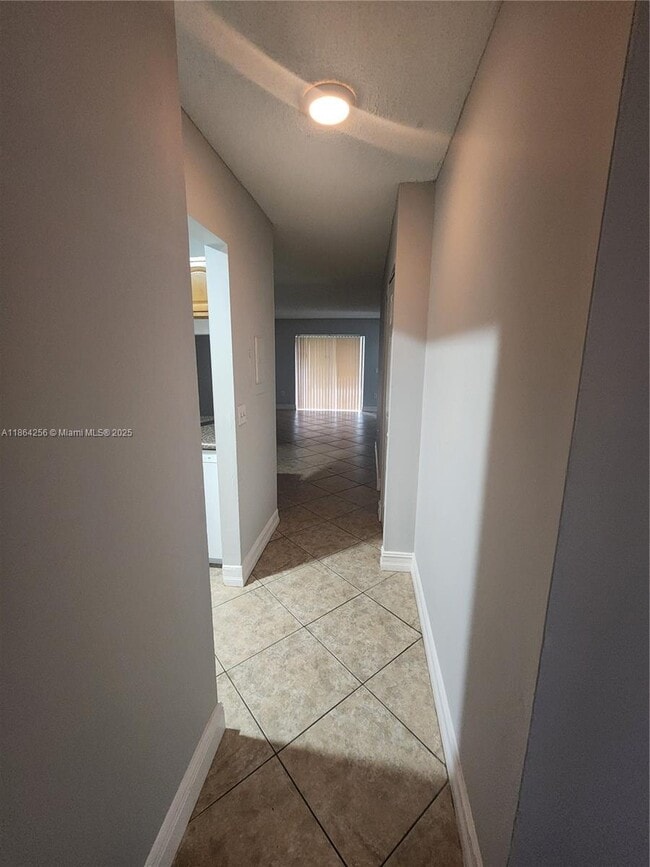 Building Photo - 10960 NW 29th Ct
